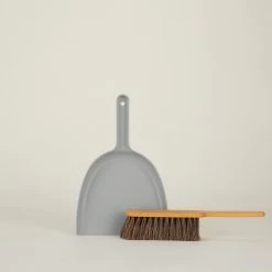 Iris Hantverk Dustpan Set