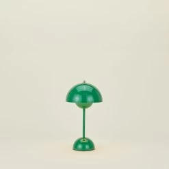 &Tradition Flowerpot Portable Lamp - Signal Green