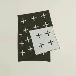 Cross Knit Throw - Olive