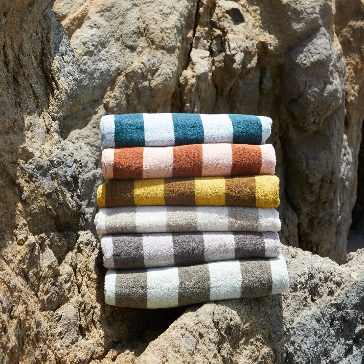Simple Striped Terry Beach Towel - Light Grey/Dark Grey - Image 3